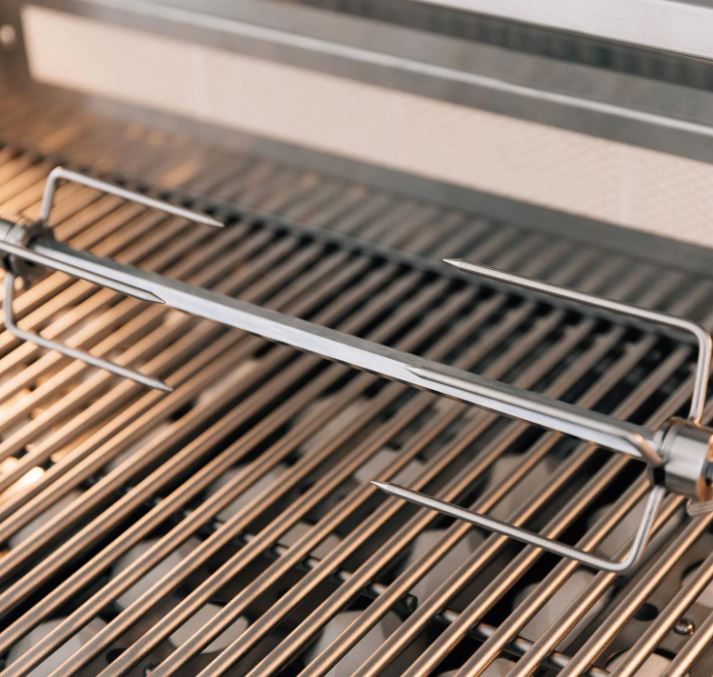 Summerset Sizzler Pro 32-Inch 4-Burner Built-In Natural Gas Grill With Rear Infrared Burner - - Summerset - Ambient Home